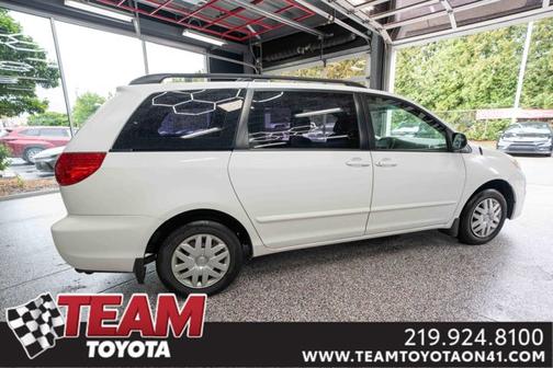 2009 Toyota Sienna CE