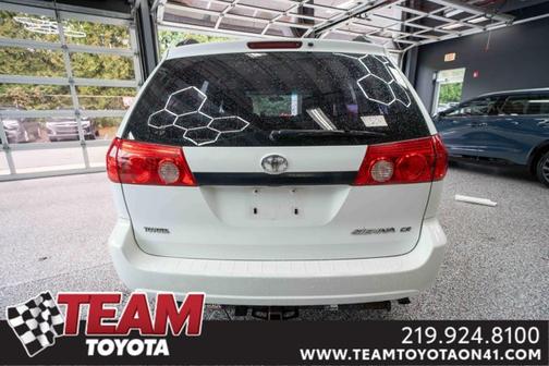 2009 Toyota Sienna CE