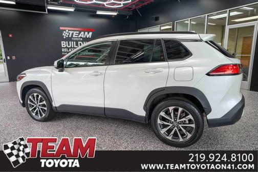 2023 Toyota Corolla Cross XLE