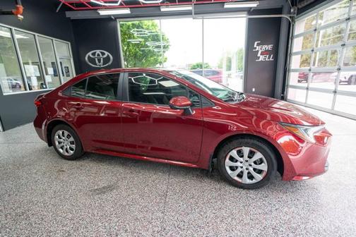Ruby Flare Pearl 2025 Toyota Corolla LE