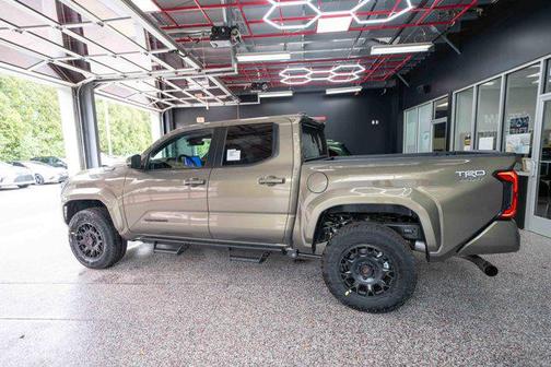 Bronze Oxide 2026 Toyota Tacoma Hybrid TRD Sport