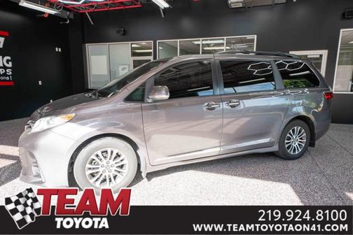 2019 Toyota Sienna XLE Premium