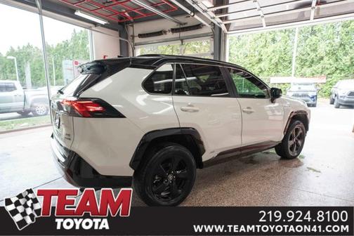 2021 Toyota RAV4 Hybrid SE