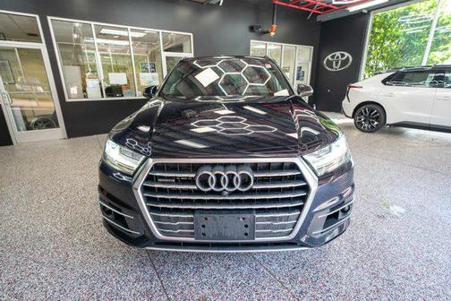 Ink Blue Metallic 2018 Audi Q7 3.0T Prestige