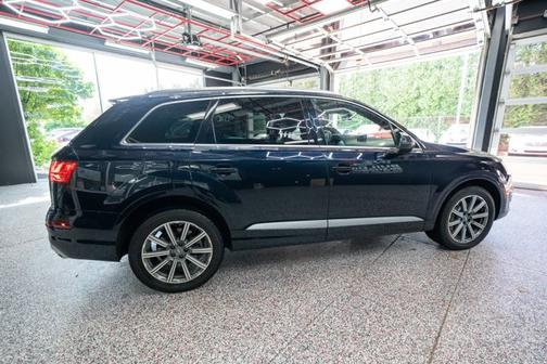 Ink Blue Metallic 2018 Audi Q7 3.0T Prestige