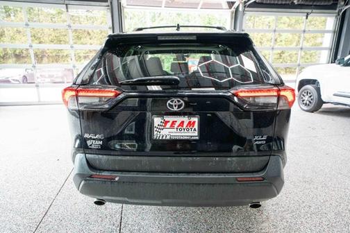 Midnight Black Metallic 2020 Toyota RAV4 XLE