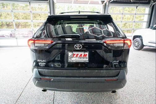 Midnight Black Metallic 2020 Toyota RAV4 XLE
