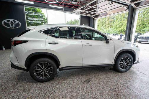 Eminent White Pearl 2022 Lexus NX 350 Premium
