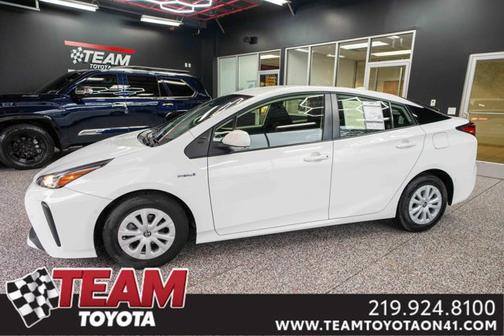 2022 Toyota Prius LE