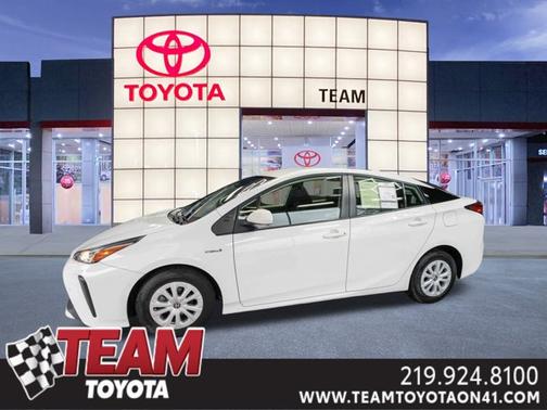 2022 Toyota Prius LE