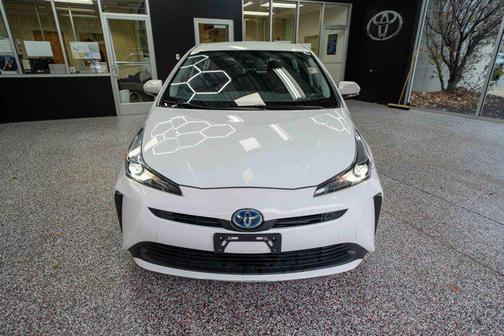 2022 Toyota Prius LE