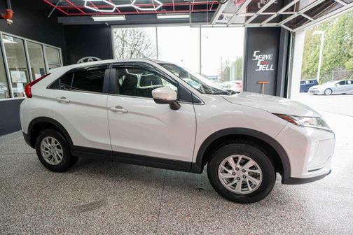 Pearl White 2019 Mitsubishi Eclipse Cross ES
