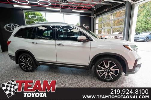 2022 Honda Pilot Touring 8-Passenger