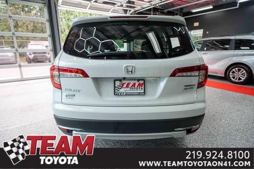 2022 Honda Pilot Touring 8-Passenger