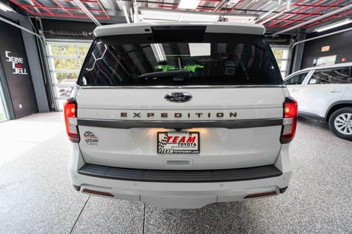 OXFORD WHITE 2024 Ford Expedition Timberline