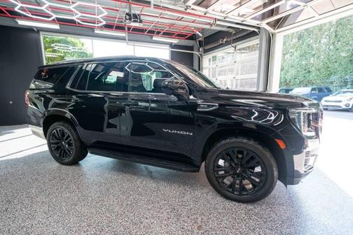 2022 GMC Yukon SLE