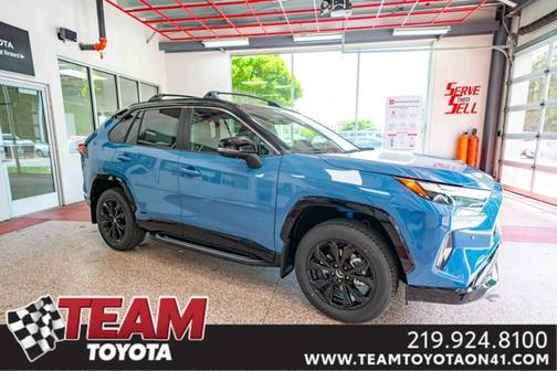 2025 Toyota RAV4 Hybrid SE