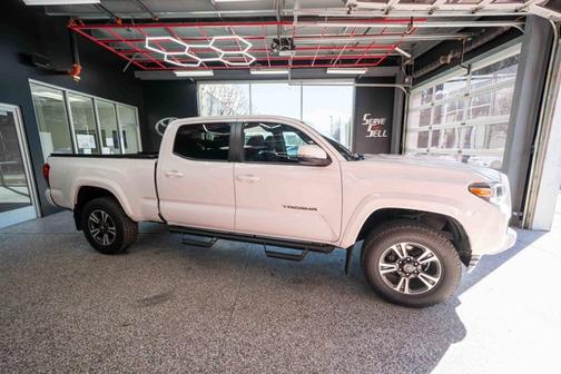 2016 Toyota Tacoma TRD Sport