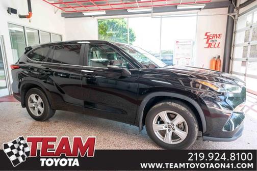 2023 Toyota Highlander LE