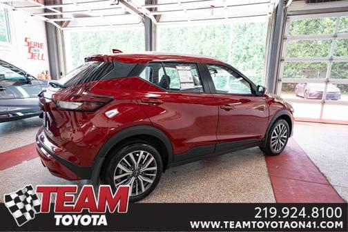 2024 Nissan Kicks SV