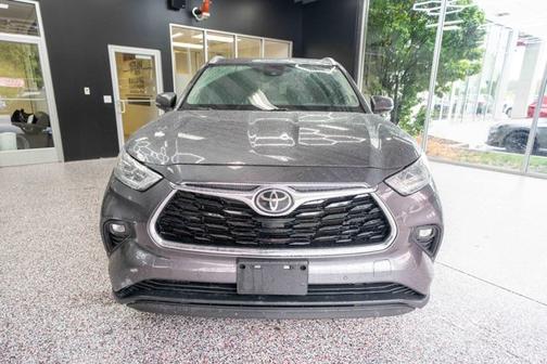 2022 Toyota Highlander Limited