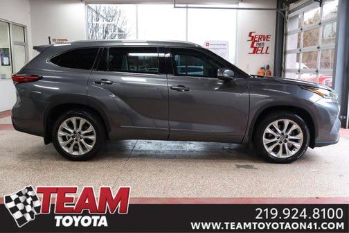 2022 Toyota Highlander Limited