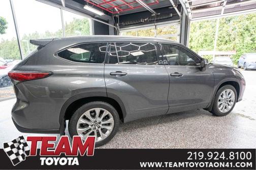 2022 Toyota Highlander Limited