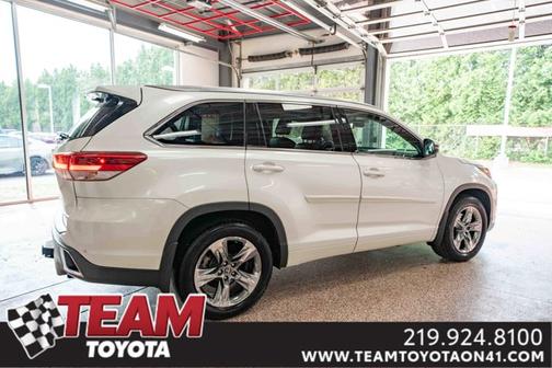 2017 Toyota Highlander Limited Platinum