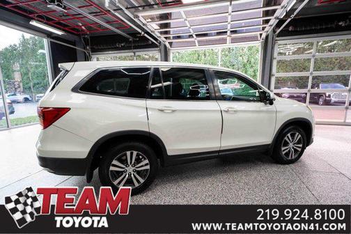 2017 Honda Pilot EX
