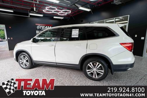 2017 Honda Pilot EX