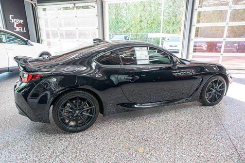 2024 Toyota GR86 Premium