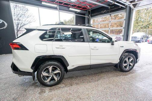 2023 Toyota RAV4 Prime SE