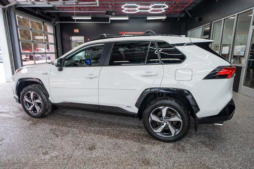 2023 Toyota RAV4 Prime SE