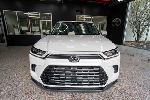 Wind Chill Pearl 2024 Toyota Grand Highlander XLE