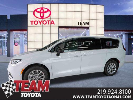 2025 Chrysler Pacifica L