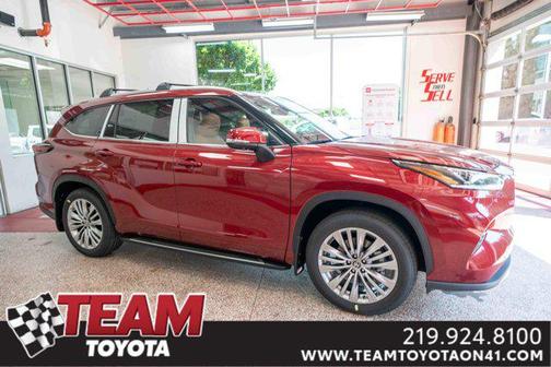 2025 Toyota Highlander Platinum