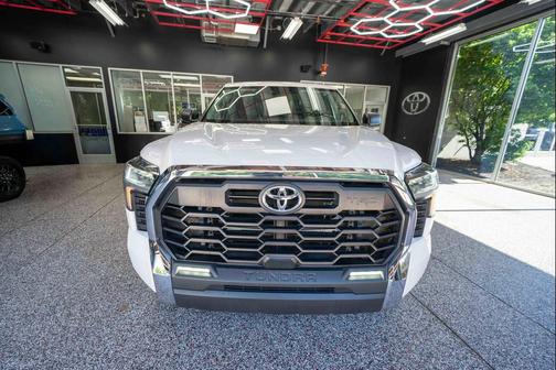 Ice Cap 2023 Toyota Tundra SR5