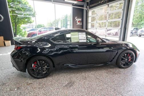 Raven 2024 Toyota GR86 Premium