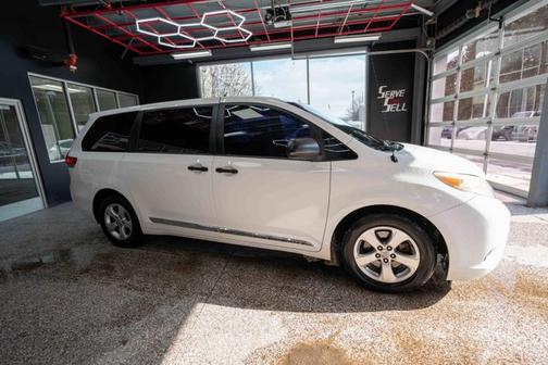 2013 Toyota Sienna SE