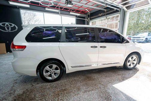 2013 Toyota Sienna SE