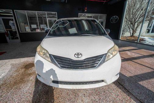 2013 Toyota Sienna SE