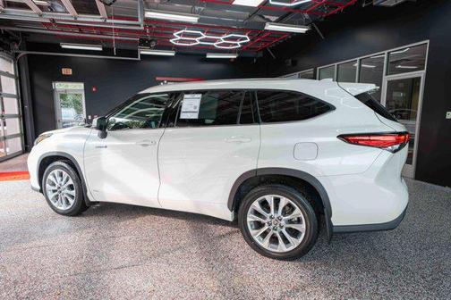 2021 Toyota Highlander Hybrid Limited