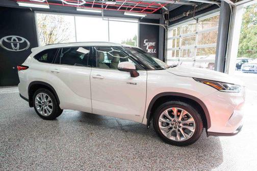 2021 Toyota Highlander Hybrid Limited
