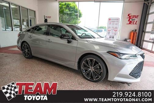 2019 Toyota Avalon Touring