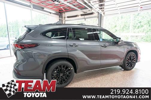 2025 Toyota Highlander XSE