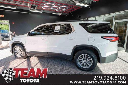 2022 Chevrolet Traverse LT Cloth
