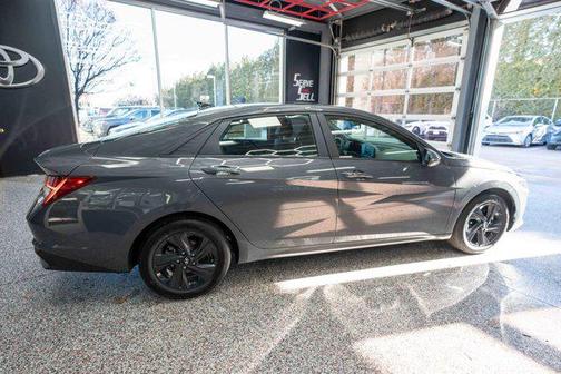 2023 Hyundai ELANTRA HEV Blue