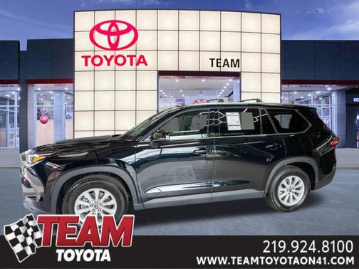 Midnight Black Metallic 2025 Toyota Grand Highlander XLE
