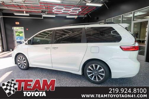 2019 Toyota Sienna Limited Premium