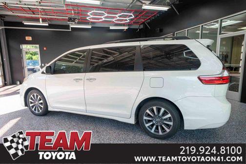 2019 Toyota Sienna Limited Premium